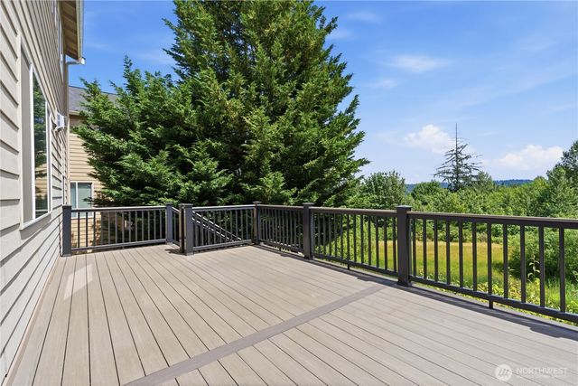 15384 129th Avenue NE, Woodinville, WA 98072