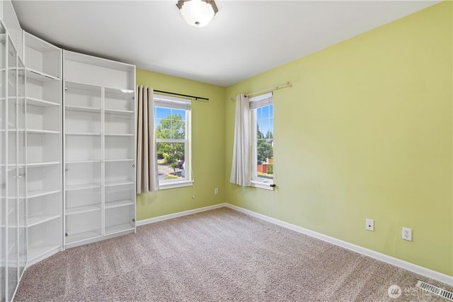 15384 129th Avenue NE, Woodinville, WA 98072