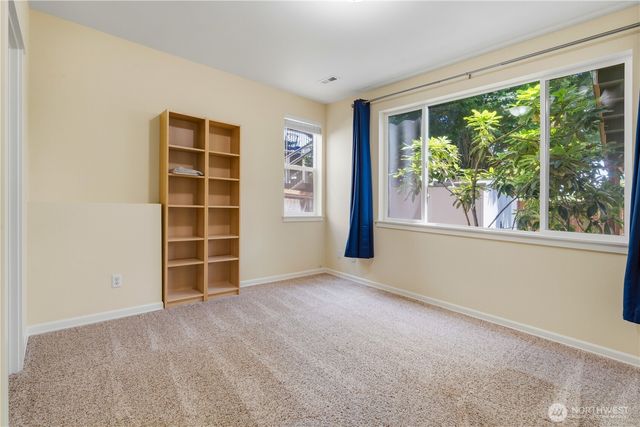 15384 129th Avenue NE, Woodinville, WA 98072