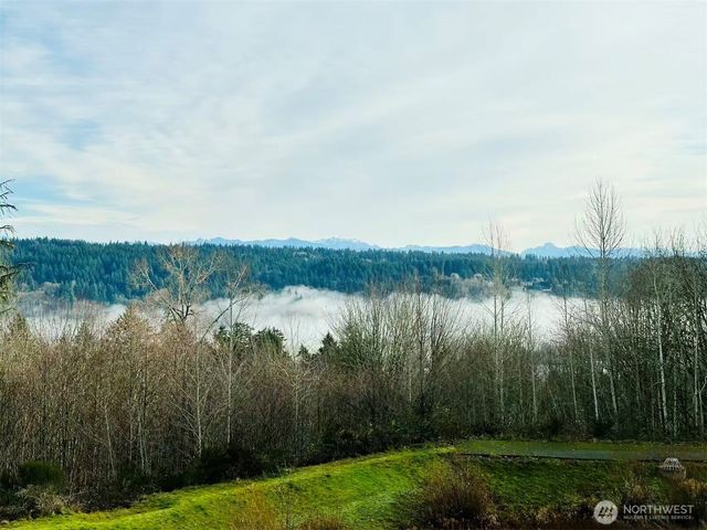 15384 129th Avenue NE, Woodinville, WA 98072