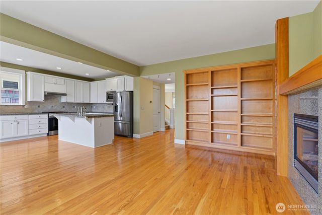 15384 129th Avenue NE, Woodinville, WA 98072
