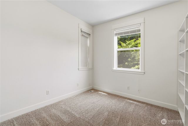 15384 129th Avenue NE, Woodinville, WA 98072