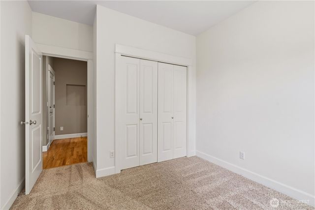 15384 129th Avenue NE, Woodinville, WA 98072