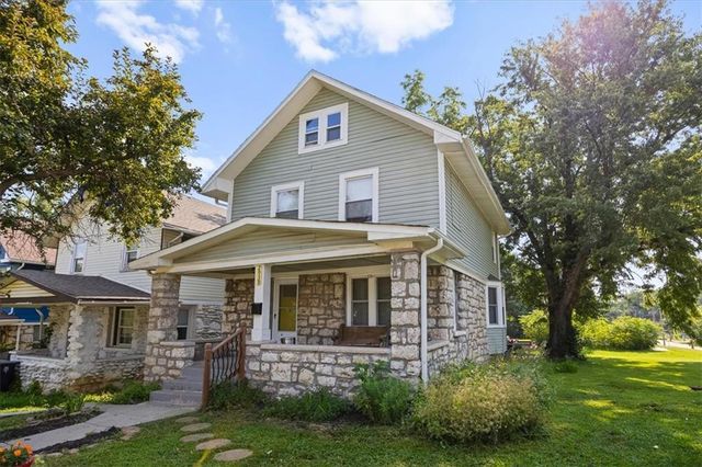 2939 WAYNE Avenue, Kansas City, MO 64109