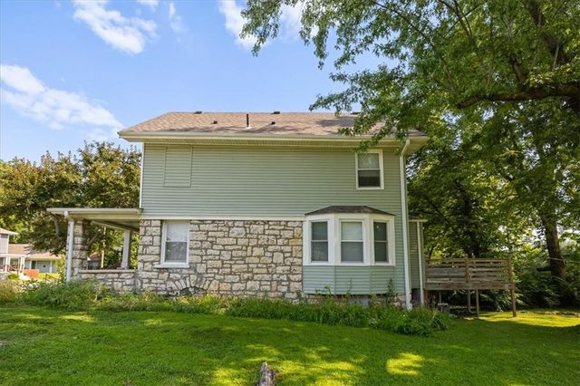 2939 WAYNE Avenue, Kansas City, MO 64109