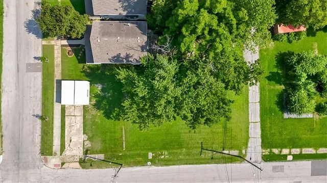 2939 WAYNE Avenue, Kansas City, MO 64109