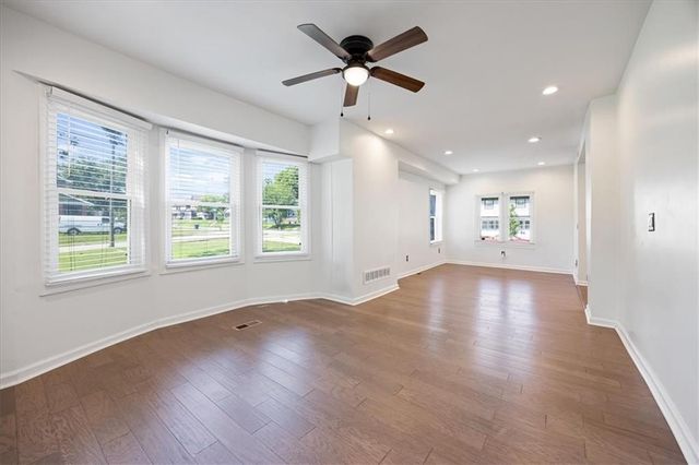 2939 WAYNE Avenue, Kansas City, MO 64109