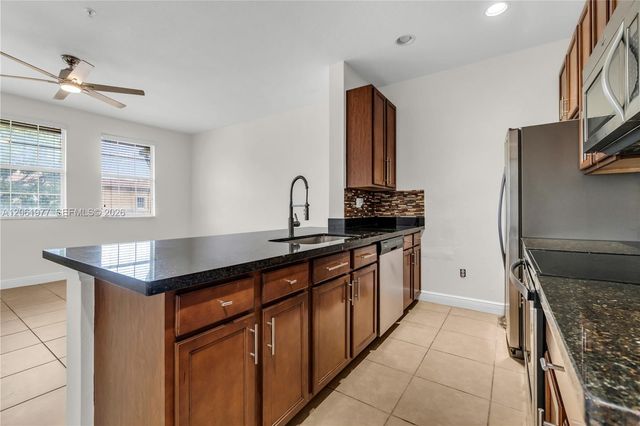 936 SW 147th Avenue 2903, Pembroke Pines, FL 33027