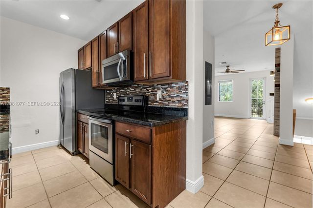 936 SW 147th Avenue 2903, Pembroke Pines, FL 33027