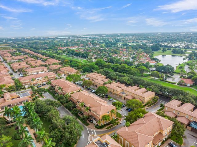 936 SW 147th Avenue 2903, Pembroke Pines, FL 33027