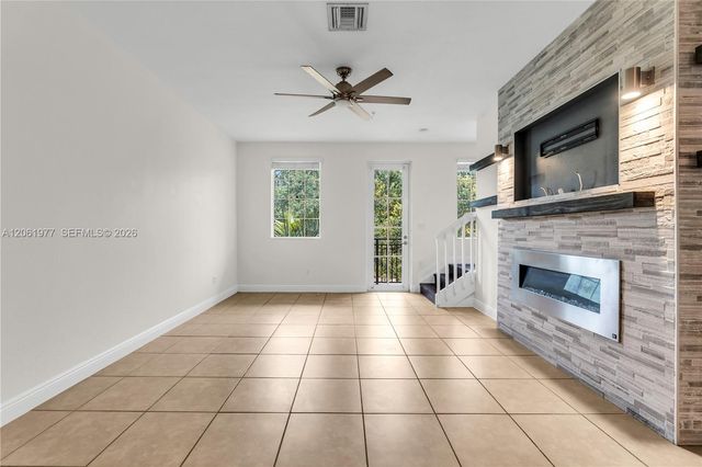 936 SW 147th Avenue 2903, Pembroke Pines, FL 33027