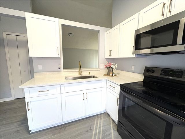 5218 FLORIDA HOLLY DRIVE, Orlando, FL 32811