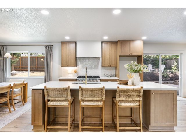 14050 Sw WILSON Dr, Beaverton, OR 97008