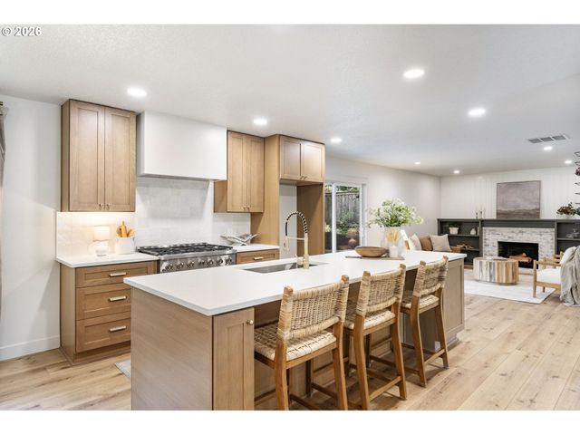 14050 Sw WILSON Dr, Beaverton, OR 97008