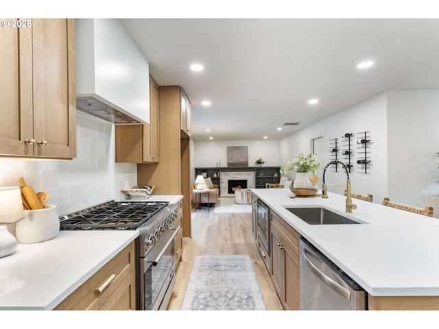 14050 Sw WILSON Dr, Beaverton, OR 97008