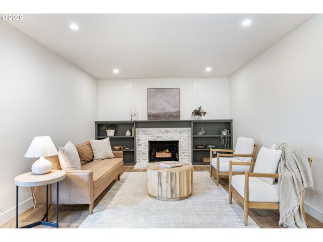 14050 Sw WILSON Dr, Beaverton, OR 97008
