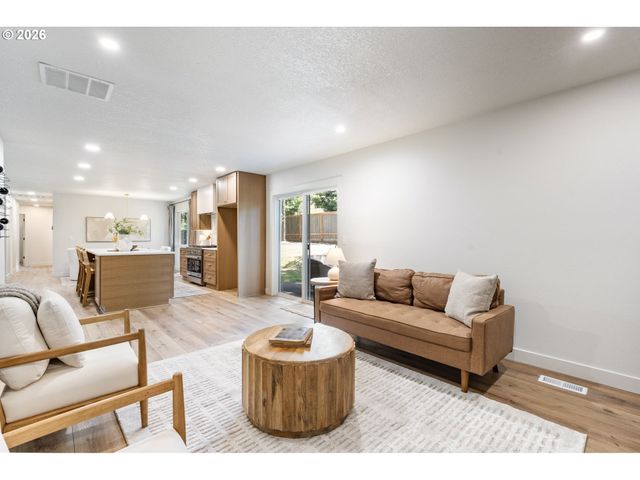 14050 Sw WILSON Dr, Beaverton, OR 97008