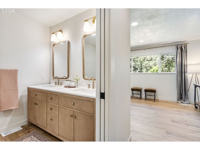 14050 Sw WILSON Dr, Beaverton, OR 97008