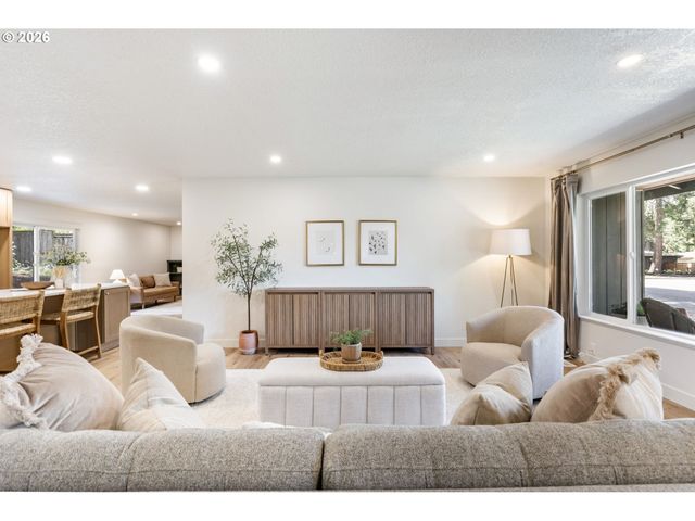 14050 Sw WILSON Dr, Beaverton, OR 97008