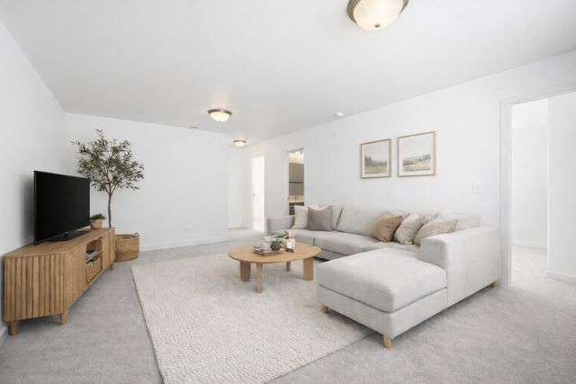 837 60th Avenue W, West Fargo, ND 58078