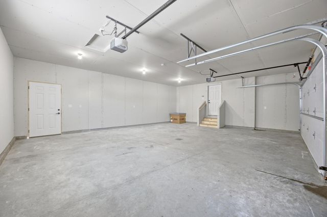 837 60th Avenue W, West Fargo, ND 58078