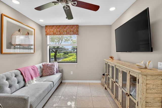 5157 Floria Way F, Boynton Beach, FL 33437