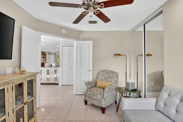 5157 Floria Way F, Boynton Beach, FL 33437