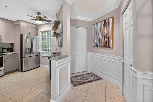 5157 Floria Way F, Boynton Beach, FL 33437