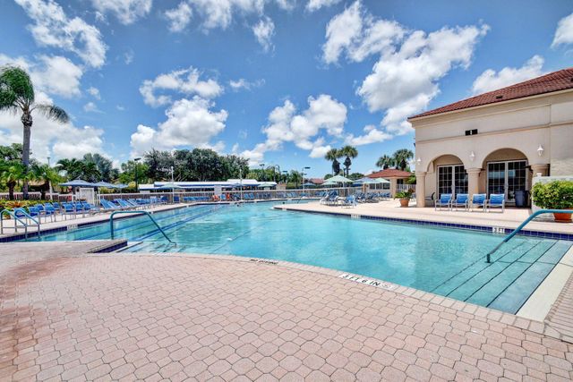 5157 Floria Way F, Boynton Beach, FL 33437