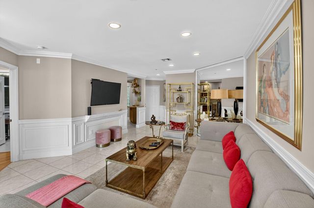 5157 Floria Way F, Boynton Beach, FL 33437