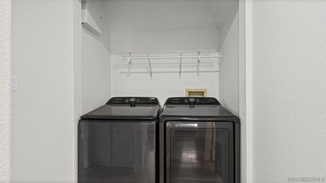 7595 Charmant 707, San Diego, CA 92122