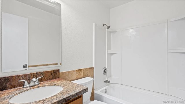 7595 Charmant 707, San Diego, CA 92122