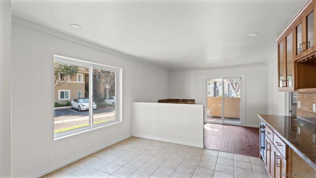 7595 Charmant 707, San Diego, CA 92122