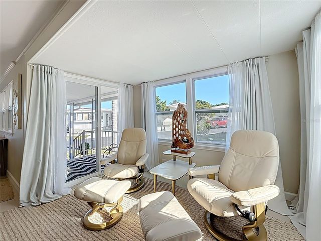 346 MOUNT SAXON AVENUE NE 316, St Petersburg, FL 33702