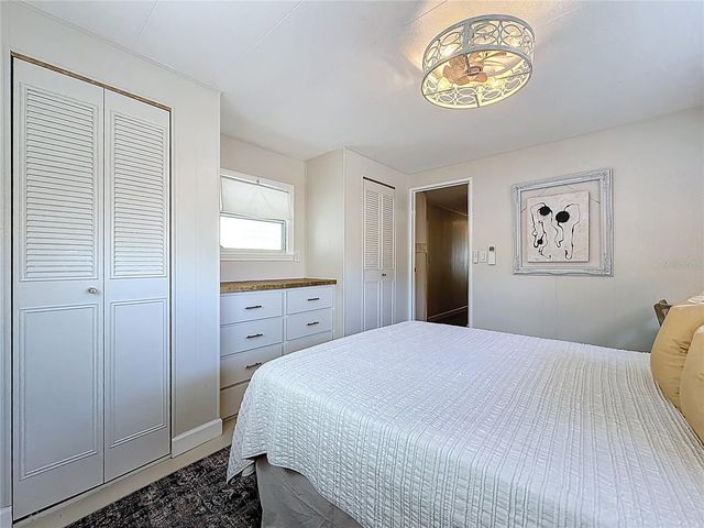 346 MOUNT SAXON AVENUE NE 316, St Petersburg, FL 33702