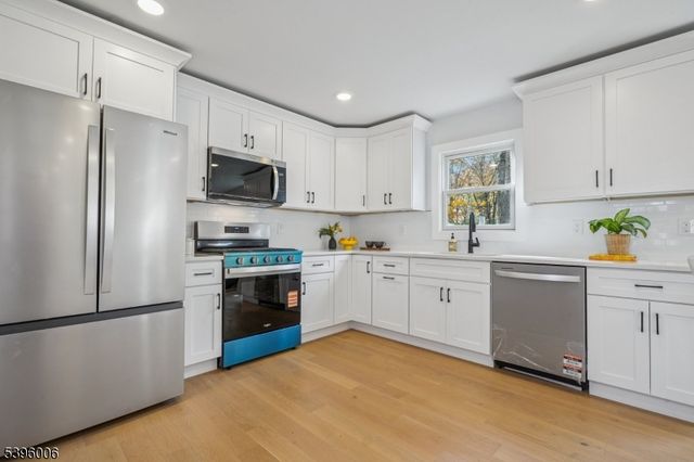 20 High St, New Providence Boro, NJ 07974