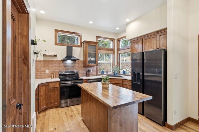 175 Hanaford RD, Blanchard, ID 83804