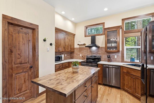 175 Hanaford RD, Blanchard, ID 83804