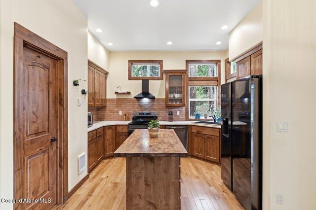 175 Hanaford RD, Blanchard, ID 83804