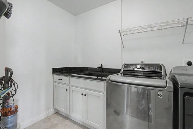 9725 Manassas Drive, Florence, KY 41042