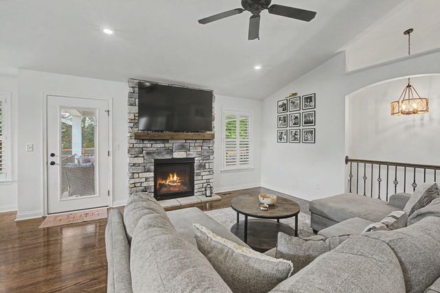 9725 Manassas Drive, Florence, KY 41042