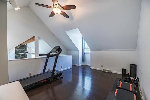 4427 NEPTUNE Drive, Erie, PA 16506