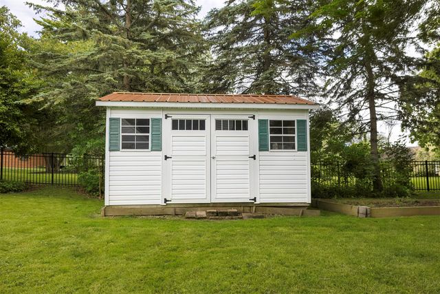 4427 NEPTUNE Drive, Erie, PA 16506