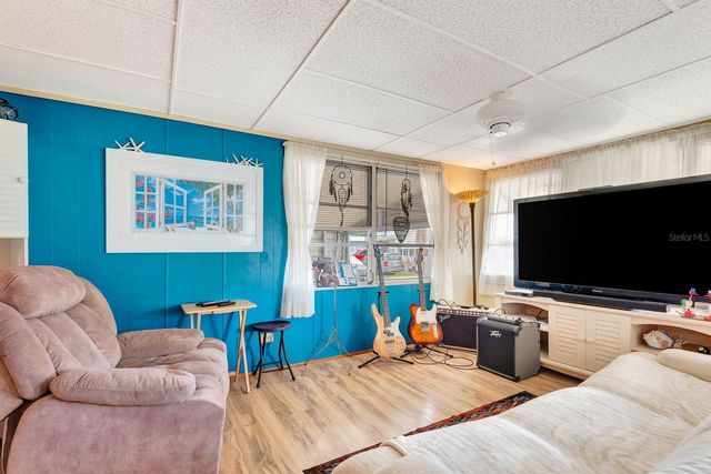 515 50TH AVENUE TERRACE W, Bradenton, FL 34207