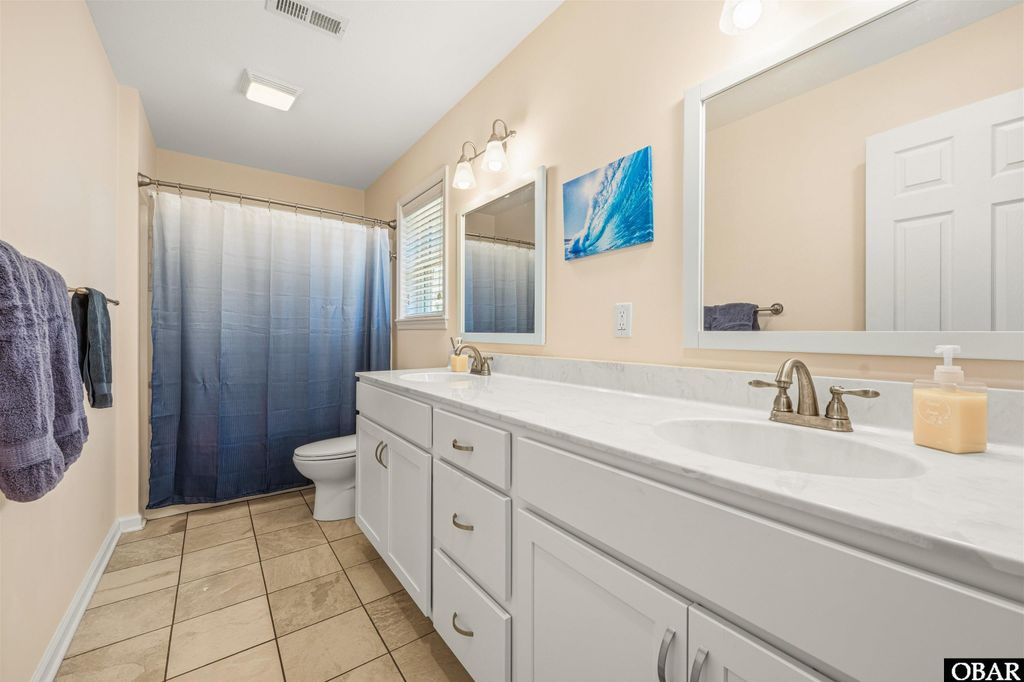 Image 17 of property listing at 1005 Holly Street Lot #3, Kill Devil Hills, NC 27948