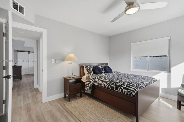 1590 NW 38th St 1, Miami, FL 33142