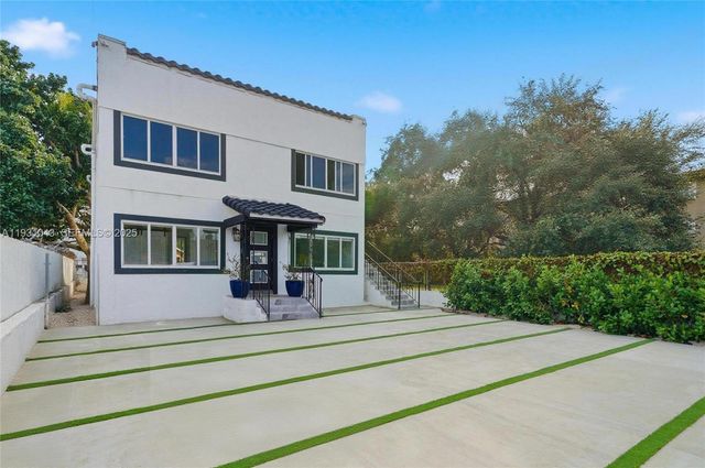 1590 NW 38th St 1, Miami, FL 33142