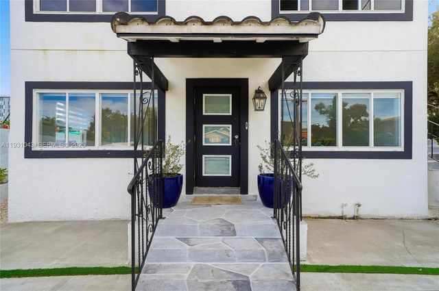 1590 NW 38th St 1, Miami, FL 33142