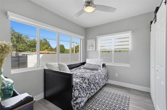 1590 NW 38th St 1, Miami, FL 33142