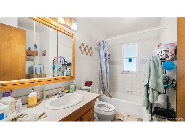 2516 E San Miguel St, Colorado Springs, CO 80909